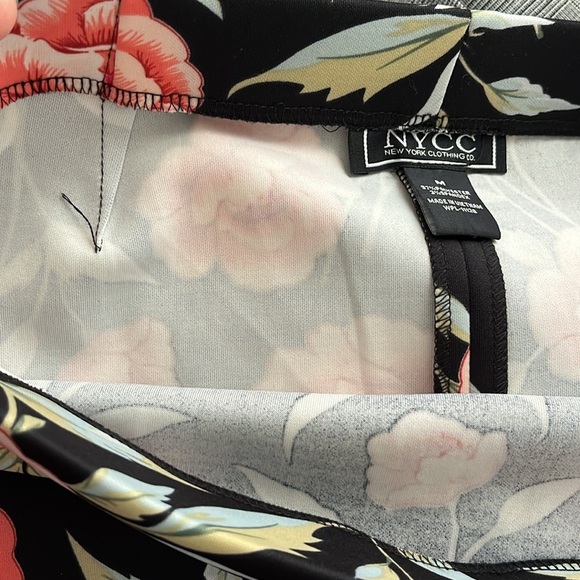 NYCC• Pull-On Pencil Skirt Floral Retro Women’s Size Medium EUC - Picture 9 of 15